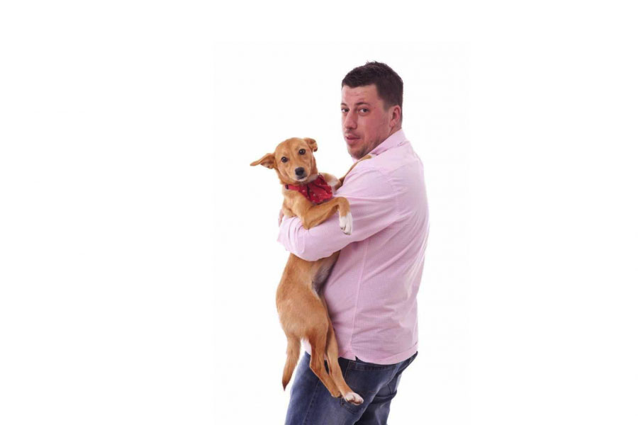 Liviu Alexa si catelusa lui, Morji